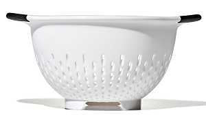 COLANDER PLASTIC 3QT/2.7L     