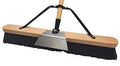 PUSH BROOM W/BRACE 24IN SCRPR 
