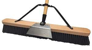 PUSH BROOM W/BRACE 24IN SCRPR 