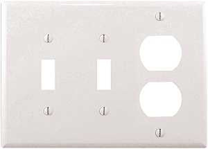 WALL PLT 3G RECPT/2TGL MID WHT